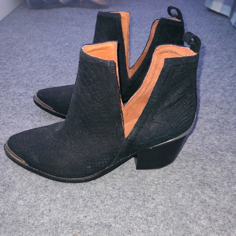 IBIZA Ankle Boots